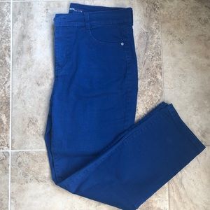Style & Co 12P tummy Control Slim Leg Jeans Blue